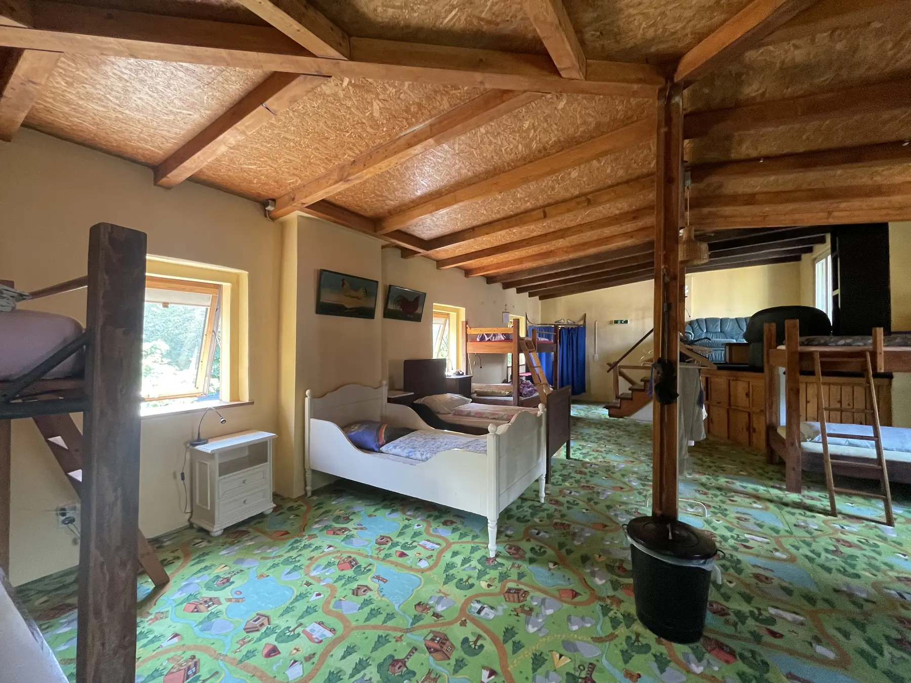 12-Bed Dorm