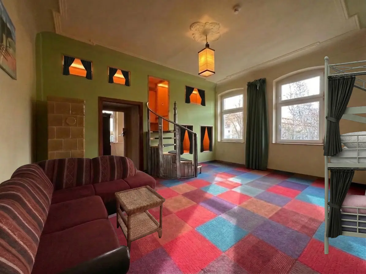6-Bed Dorm