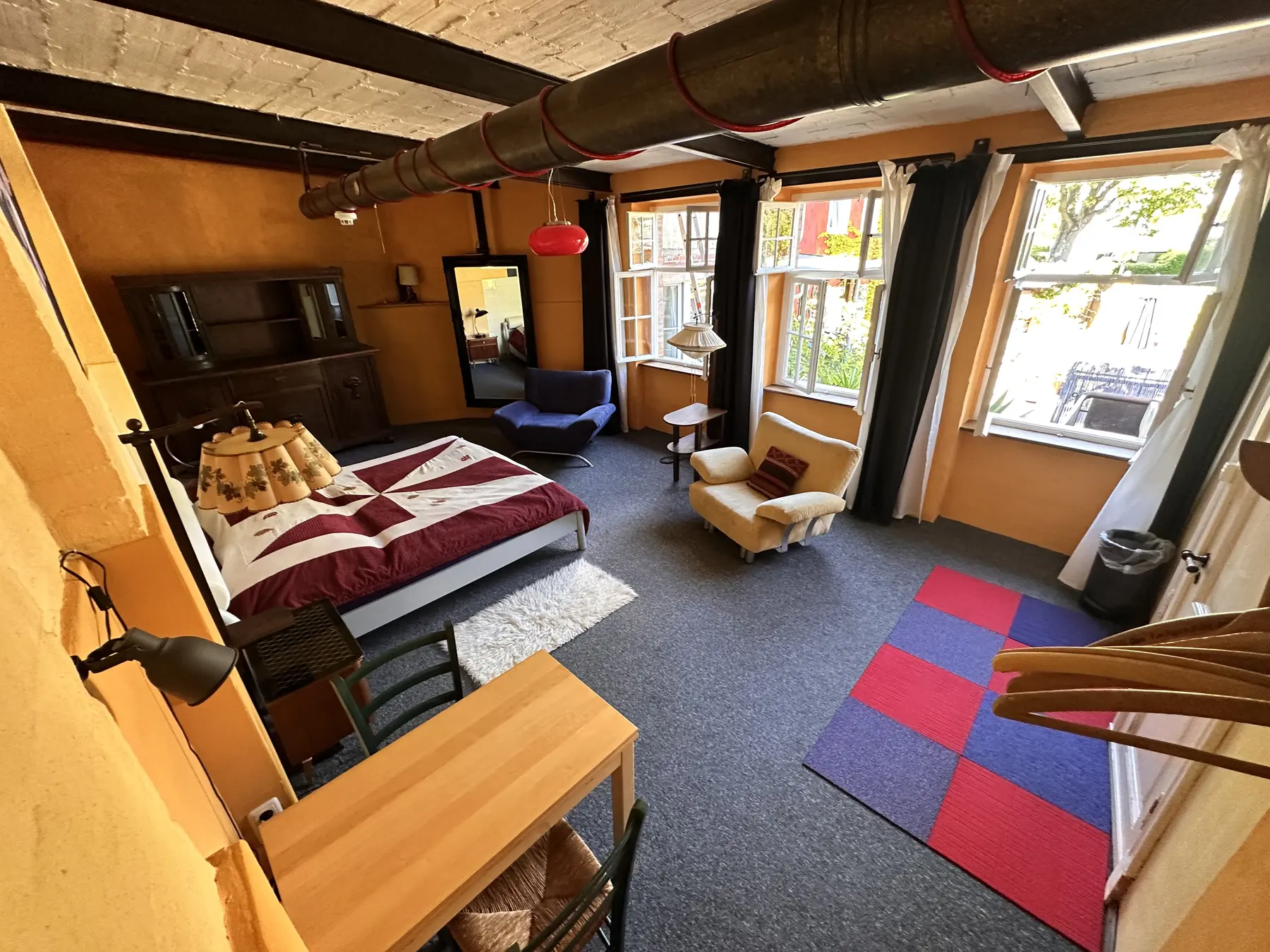 Fabrikzimmer